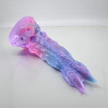 Load image into Gallery viewer, V3MBP34 Snark's Maw Medium 0050 UV GITD
