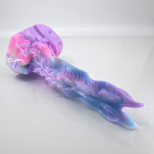 Load image into Gallery viewer, V3MBP34 Snark's Maw Medium 0050 UV GITD
