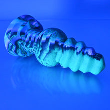 Load image into Gallery viewer, P2MCN71 Pluto Small 0050 UV GITD
