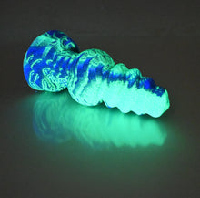Load image into Gallery viewer, P2MCN71 Pluto Small 0050 UV GITD
