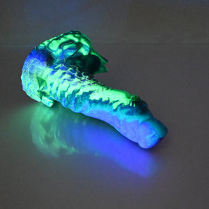 S2MCN99 Snark Small 0050 UV GITD