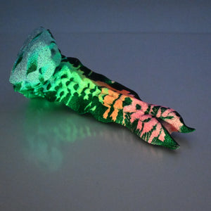 V1SCQ65 Snark's Maw Mini 0030 UV GITD