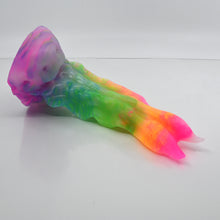 Load image into Gallery viewer, V2MCQ69 Snark&#39;s Maw Small 0050 UV
