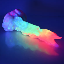 Load image into Gallery viewer, V2MCQ69 Snark&#39;s Maw Small 0050 UV
