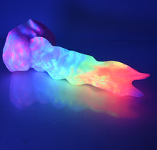 Load image into Gallery viewer, V3MCQ78 Snark&#39;s Maw Medium 0050 UV
