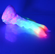 Load image into Gallery viewer, V3MCQ78 Snark&#39;s Maw Medium 0050 UV
