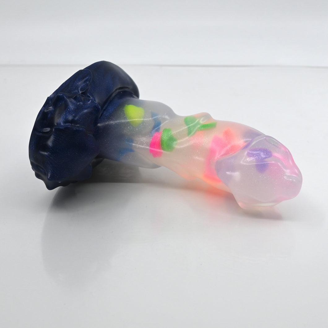 R2TCQ45 Oberon Small NC 0031 UV GITD *FLOP*