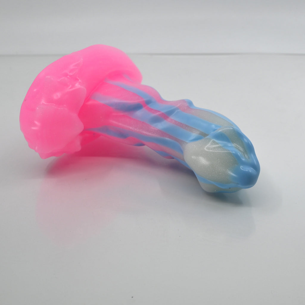 R2SCQ37 Oberon Small 0030 UV GITD