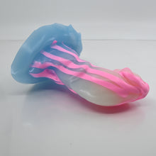 Load image into Gallery viewer, R3SCQ29 Oberon Medium 0030 UV GITD
