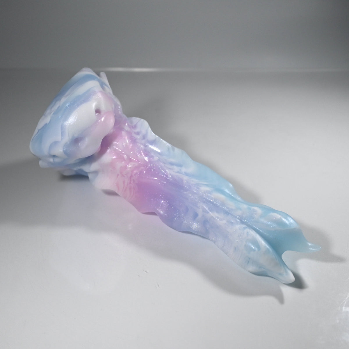 V1MDN59 Snark's Maw Mini 0050 UV GITD CS