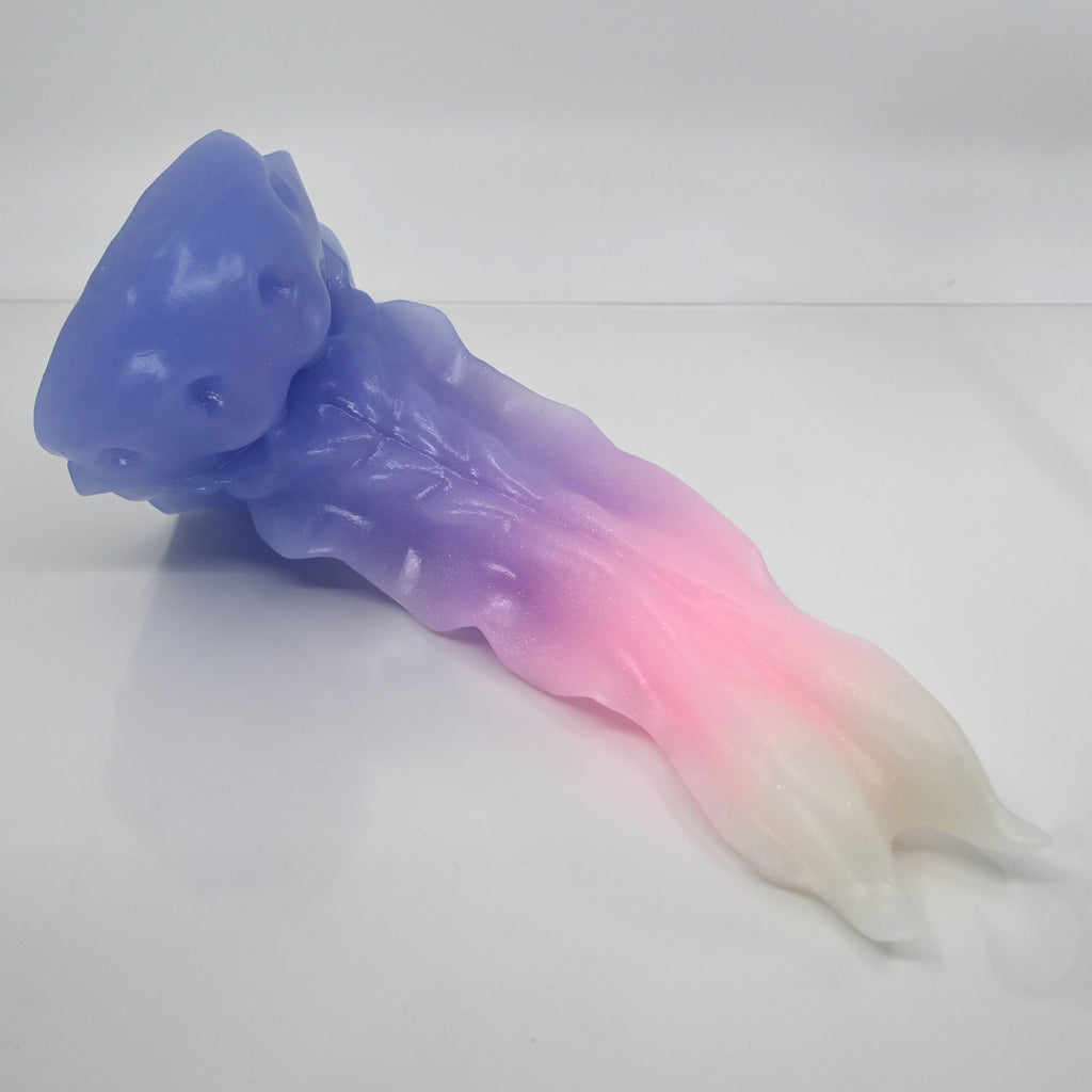 V3SDN61 Snark's Maw Medium 0030 UV GITD