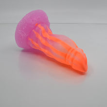 Load image into Gallery viewer, J2SCP66 Jupiter Small 0030 UV GITD
