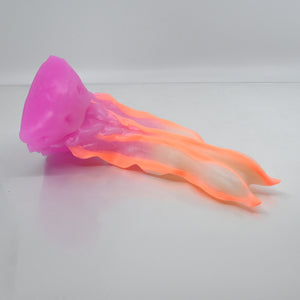 V2SCR90 Snark's Maw Small 0030 UV GITD