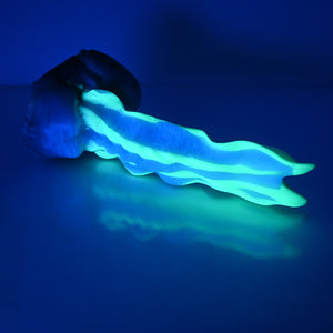 V2MCR92 Snark's Maw Small 0050 UV GITD