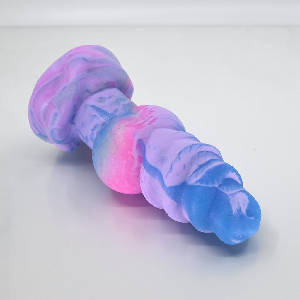 P2MBQ11 Pluto Small 0050 UV GITD