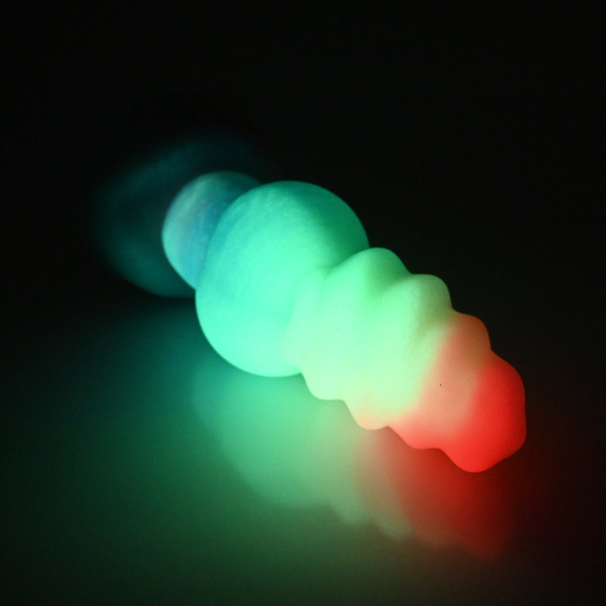 P3MBQ06 Pluto Medium 0050 UV GITD