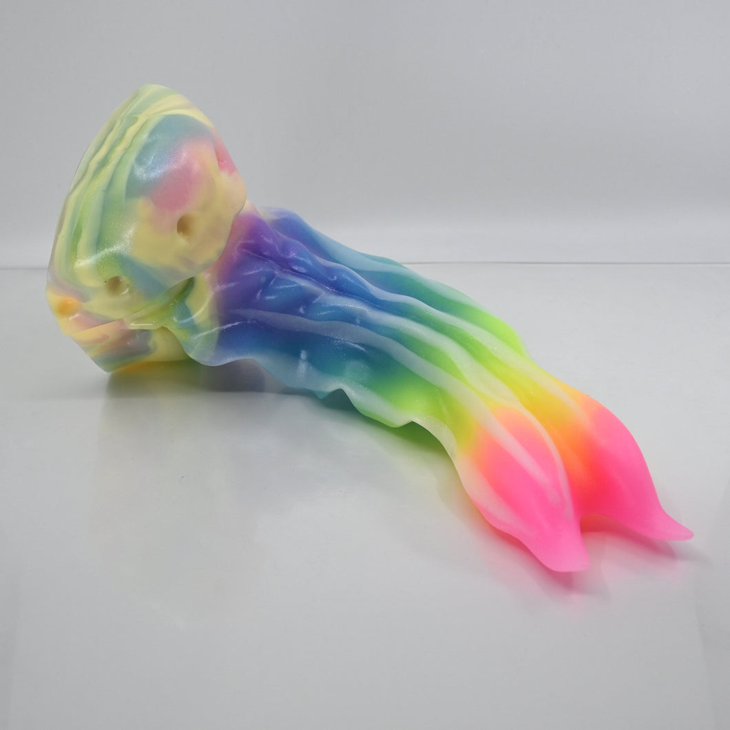 V4SCR99 Snark's Maw Large 0030 UV GITD