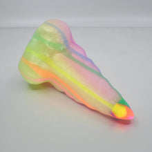 Load image into Gallery viewer, D2SBP49 Dragon Tail Small 0030 UV GITD
