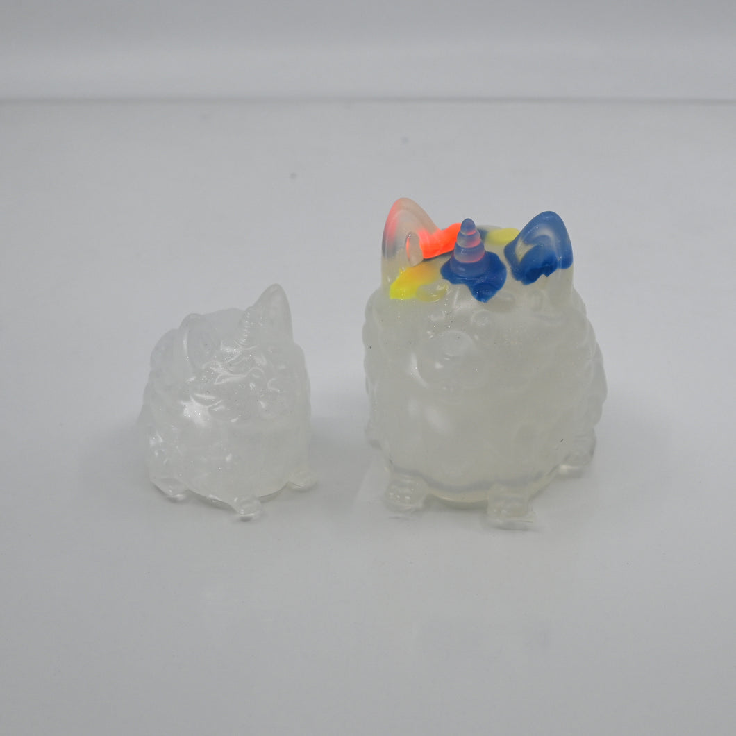 2PCCQ98 Puppicorn Pair