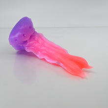 Load image into Gallery viewer, V1MCT30 Snark&#39;s Maw Mini 0050 UV GITD
