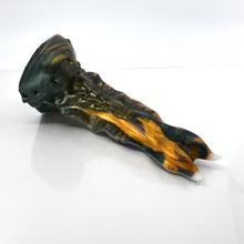 Load image into Gallery viewer, V2MCT25 Snark&#39;s Maw Small 0050 UV GITD
