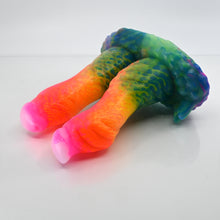 Load image into Gallery viewer, A2MCS24 Auren Small 0050 UV GITD
