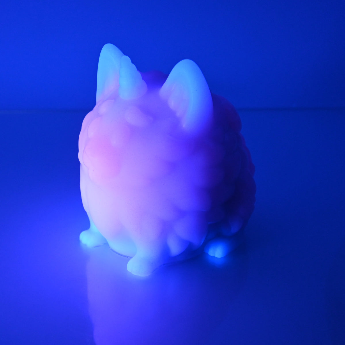 1PSCS19 Puppicorn Large 0030 UV