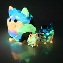 Load image into Gallery viewer, 3PMCS22 Puppicorn Large and Friends 0050 UV GITD
