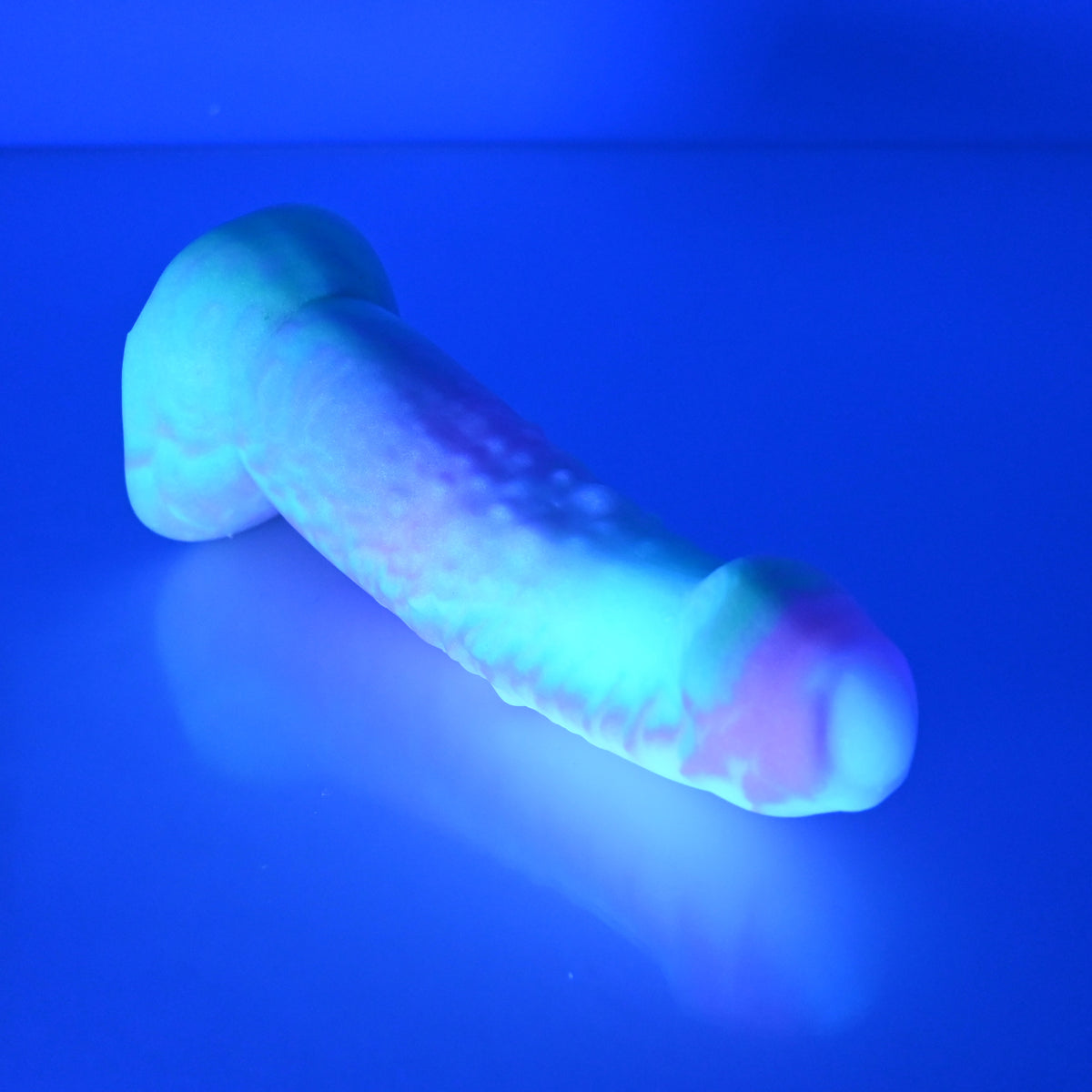T2MBS63 Titan Small 0050 UV GITD