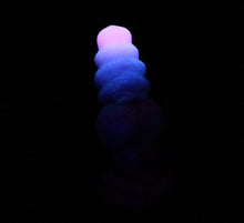 Load image into Gallery viewer, P3MAT85 Pluto Medium Medium UV GITD
