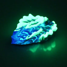 Load image into Gallery viewer, C2MCU67 Calypso Small 0050 UV GITD
