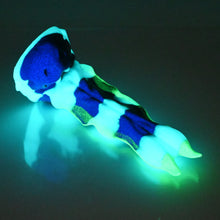 Load image into Gallery viewer, V1MBV27 Snark&#39;s Maw 0050 Mini UV GITD
