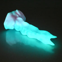 Load image into Gallery viewer, V1SBV25 Snark&#39;s Maw 0030 Mini UV GITD
