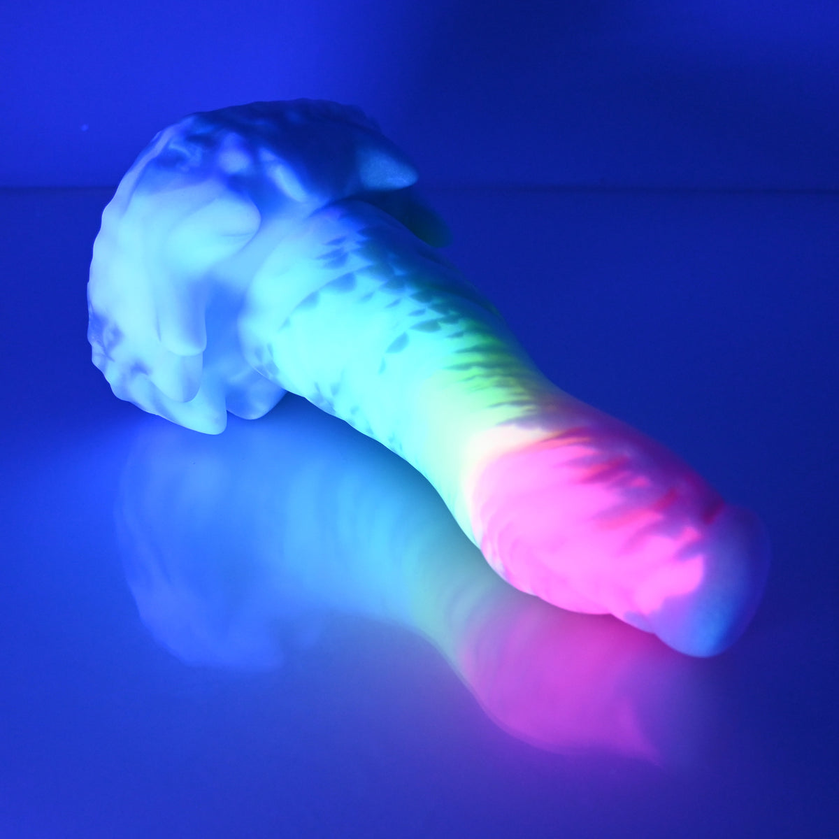 S3SBU93 Snark Medium 0030 UV GITD *FLOP*