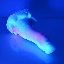 Load image into Gallery viewer, S3SBU92 Snark Medium 0030 UV GITD
