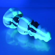 Load image into Gallery viewer, P2MBU81 Pluto Small 0050 UV GITD
