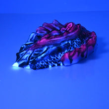 Load image into Gallery viewer, C4SCV00 Calypso Large 0030 UV GITD
