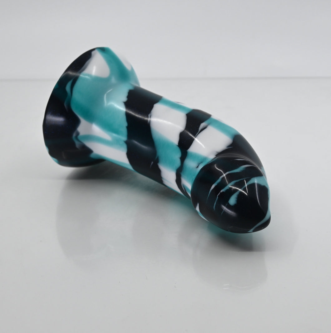 E2SCW12 Everyday Goblin 0030 UV GITD