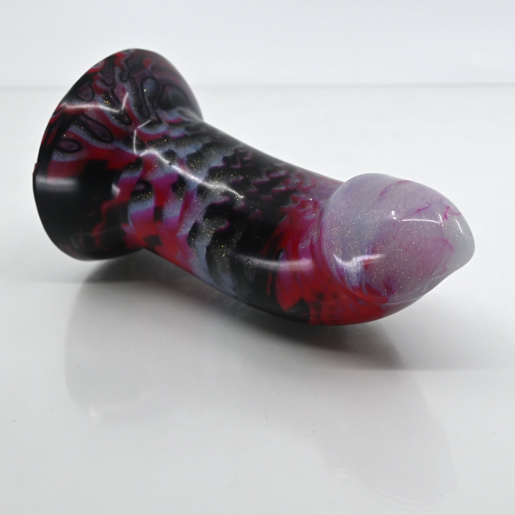 E2MCW08 Everyday Goblin 0050 UV GITD