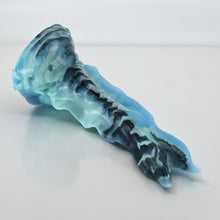 Load image into Gallery viewer, V1SBW79 Snark&#39;s Maw Mini 0030 UV GITD
