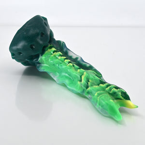 V1NBW85 Snark's Maw Mini NC 0031 UV GITD