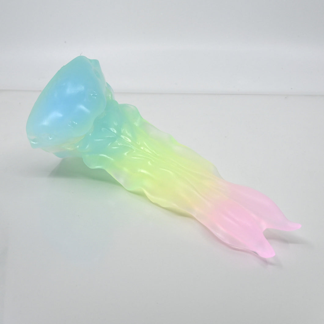 V2TBW77 Snark's Maw Small NC 0031 UV