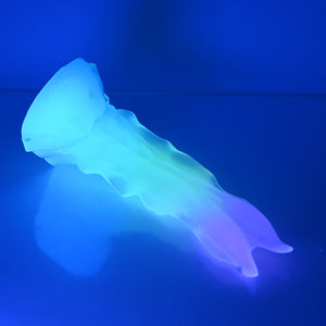 V2TBW77 Snark's Maw Small NC 0031 UV