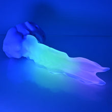 Load image into Gallery viewer, V3TBW69 Snark's Maw Medium NC 0031 UV GITD
