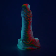 Load image into Gallery viewer, S2SAW98 Snark Small Soft UV GITD
