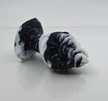 Load image into Gallery viewer, F4SCW13 Dragonfruit Plug Large 0030 UV GITD
