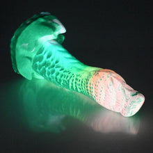 Load image into Gallery viewer, S4SBW35 Snark Large 0050 UV GITD
