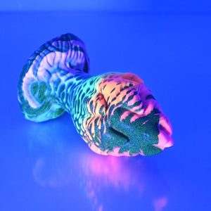 F3SBV56 Dragonfruit Plug Medium 0030 UV GITD