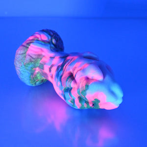 F3MBV58 Dragonfruit Plug Medium 0050 UV GITD