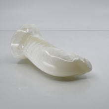 Load image into Gallery viewer, E2MCX41 Everyday Goblin 0050 UV GITD
